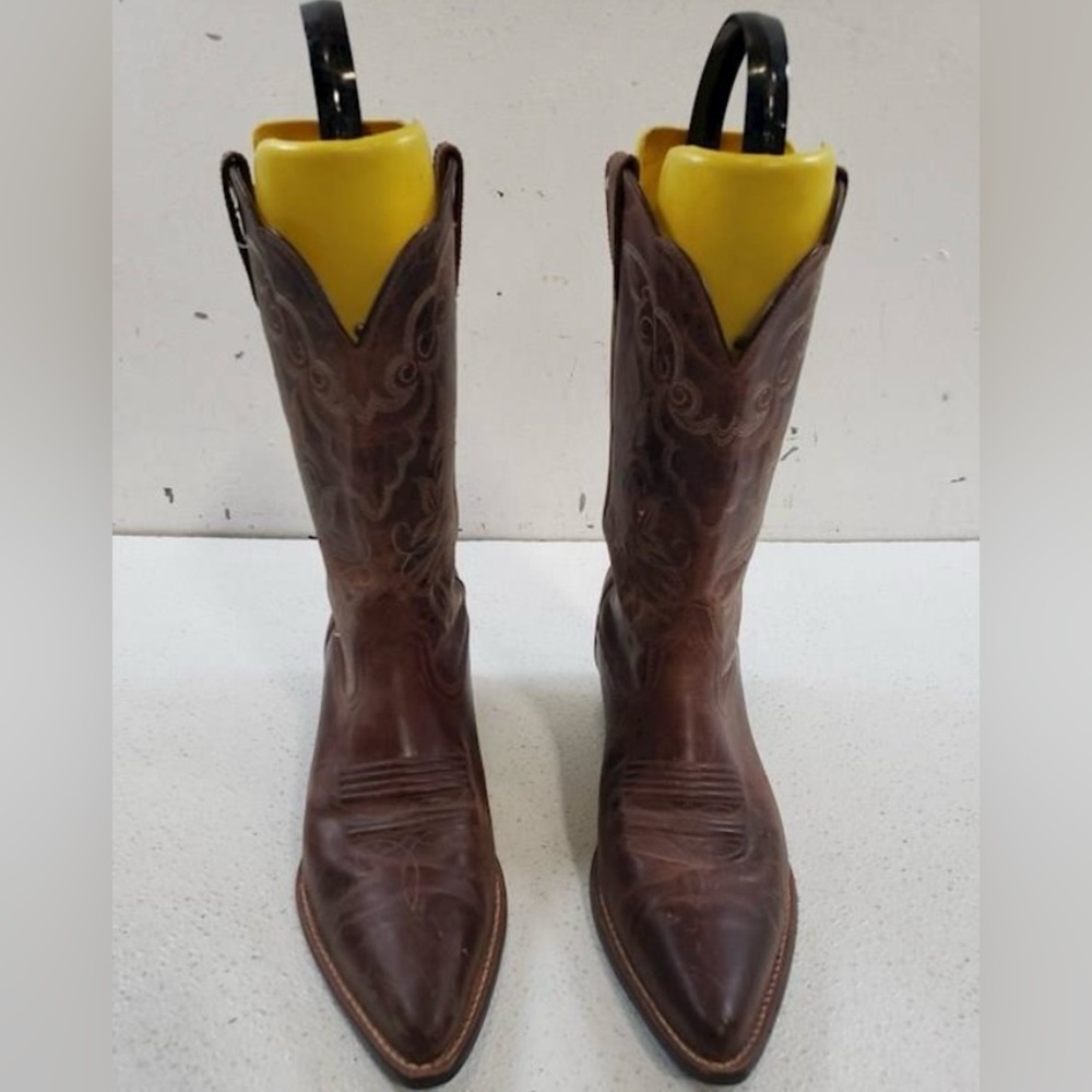Ariat Brown Leather Western Boots Women's
Size 10B (Style-10010968)